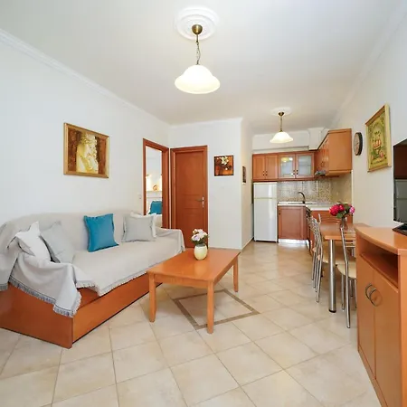 Апартамент Esperides Apartments Golden Beach